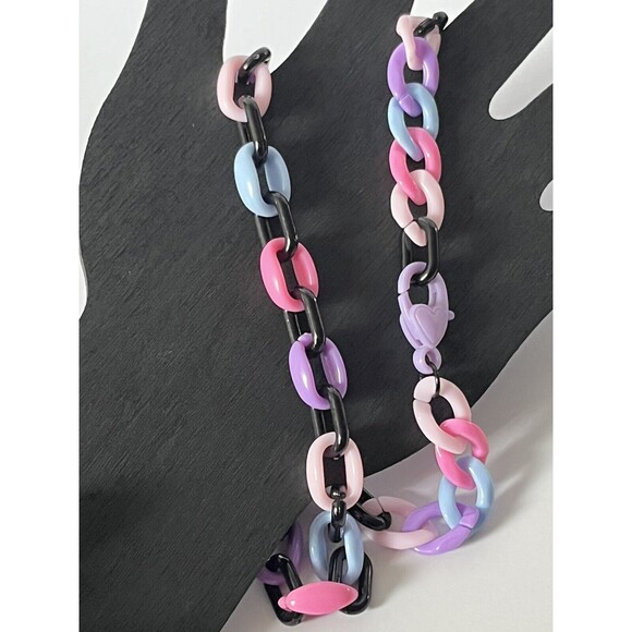 Acrylic Statement Necklace 22” & Earrings 3.25” Handmade Jewelry Set~Cute!!! - Picture 13 of 16